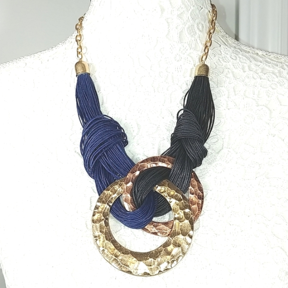Knotted Metal Circles, Chunky Strands statement necklace NWT